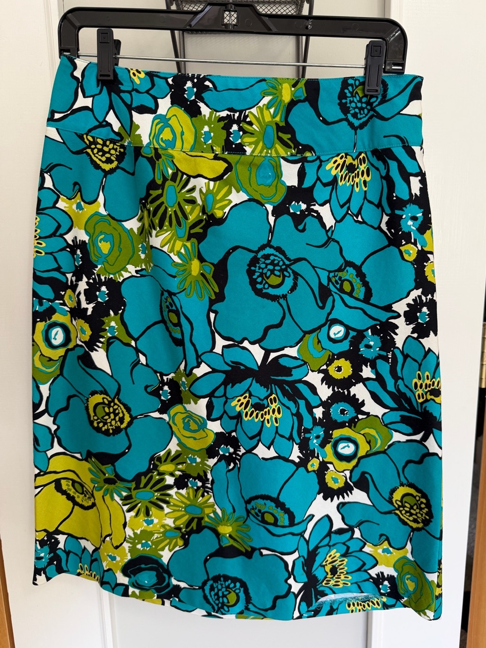 Cute flower pattern skirt